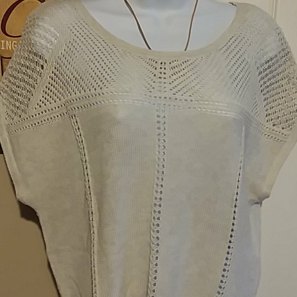 Old Navy Spring Summer Shirt.